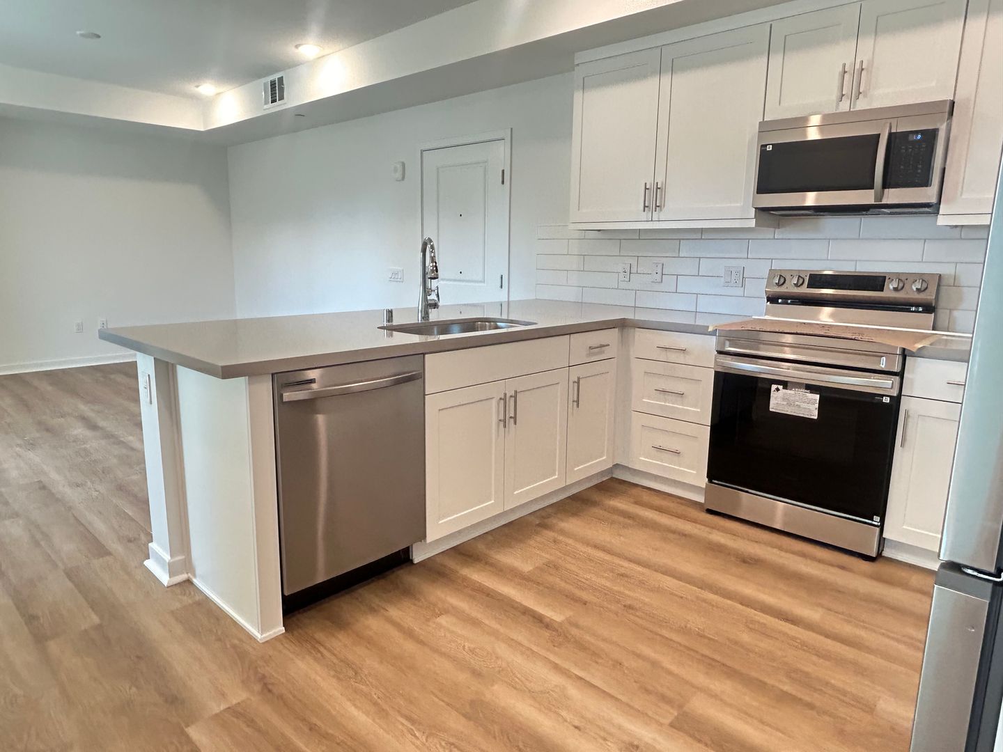 Anaheim Apartment: 1024 West Romneya Drive