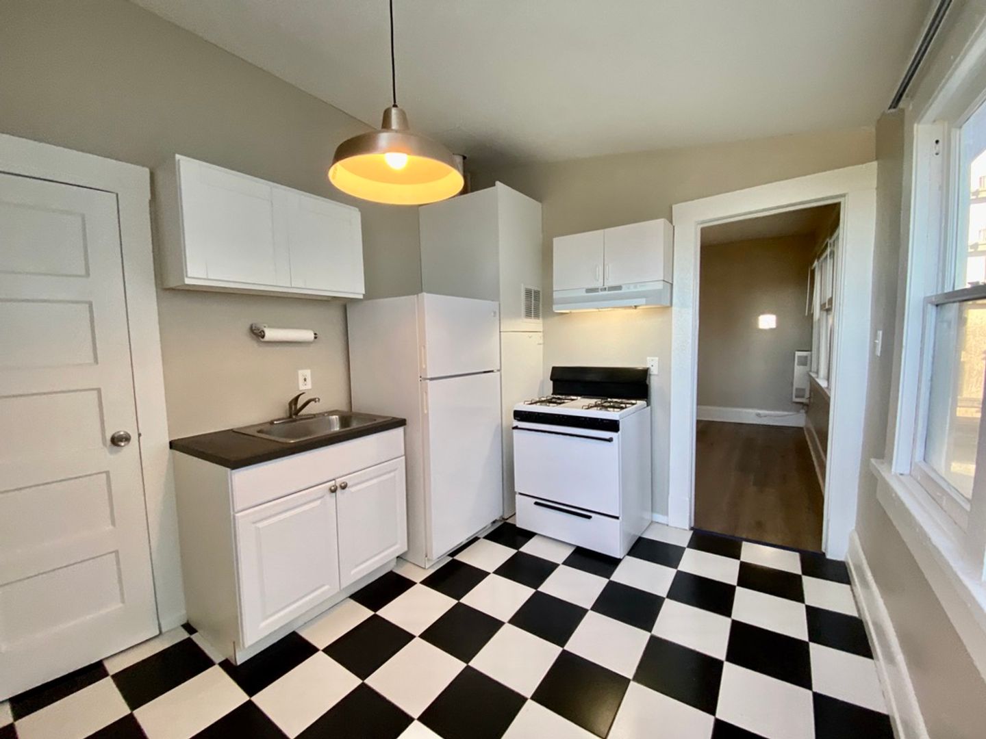 San Diego Apartment: 2642 5th Ave