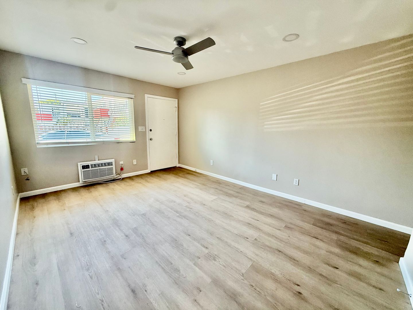 La Mesa Apartment: 7125 Waite Dr