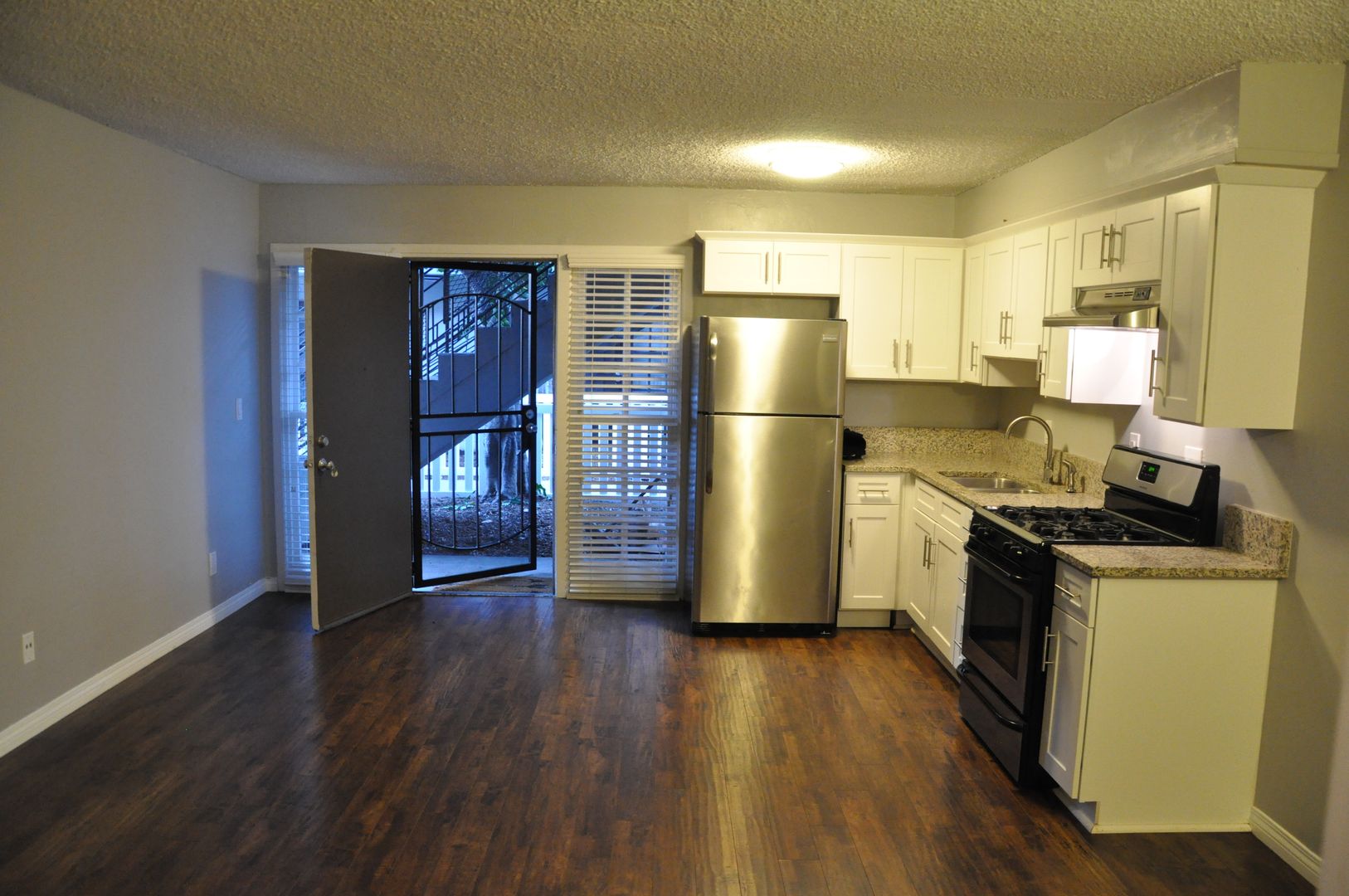 San Diego Apartment: 3946-3952 Iowa St