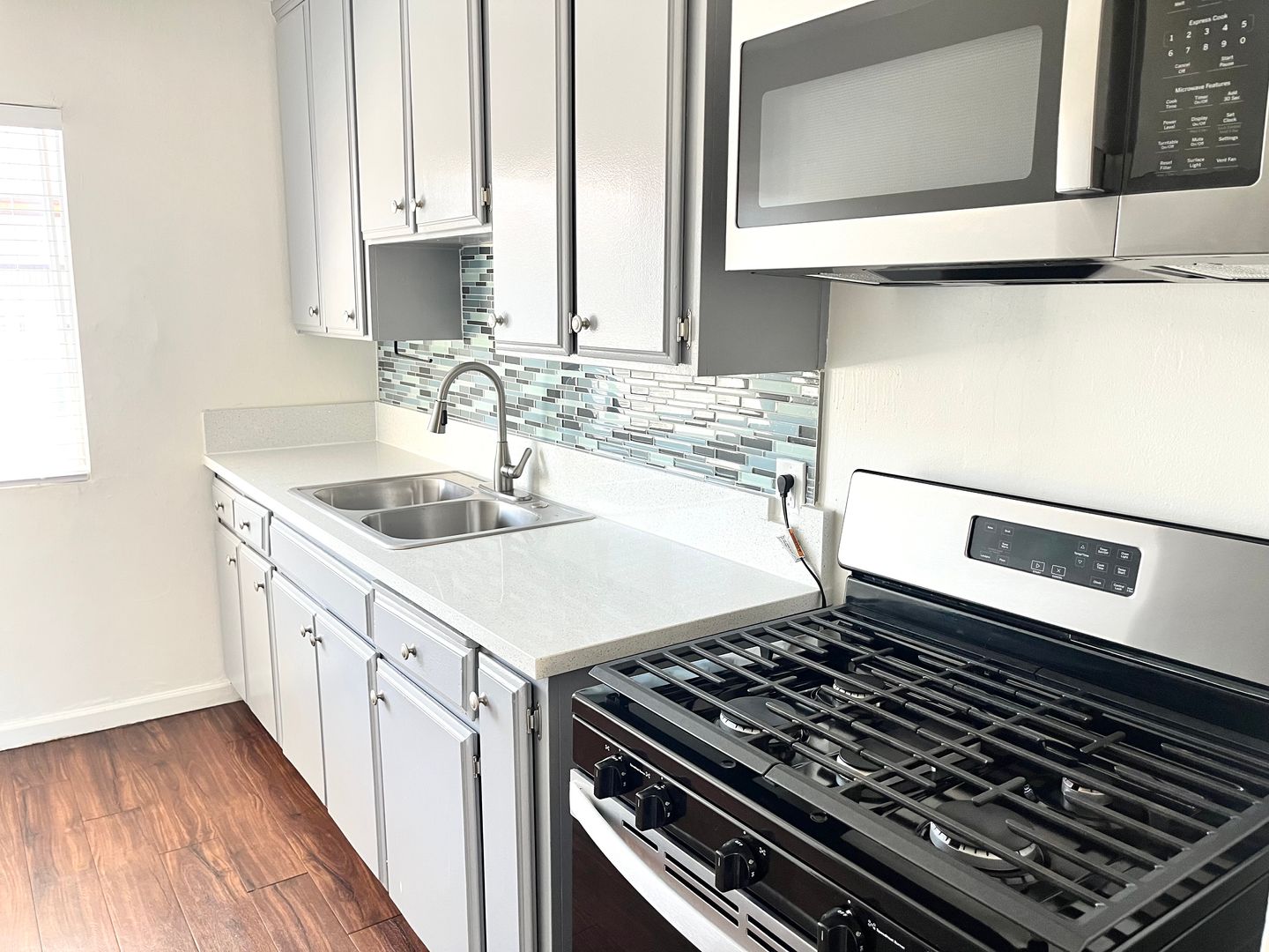 Spring Valley Apartment: 3643 S Barcelona Street