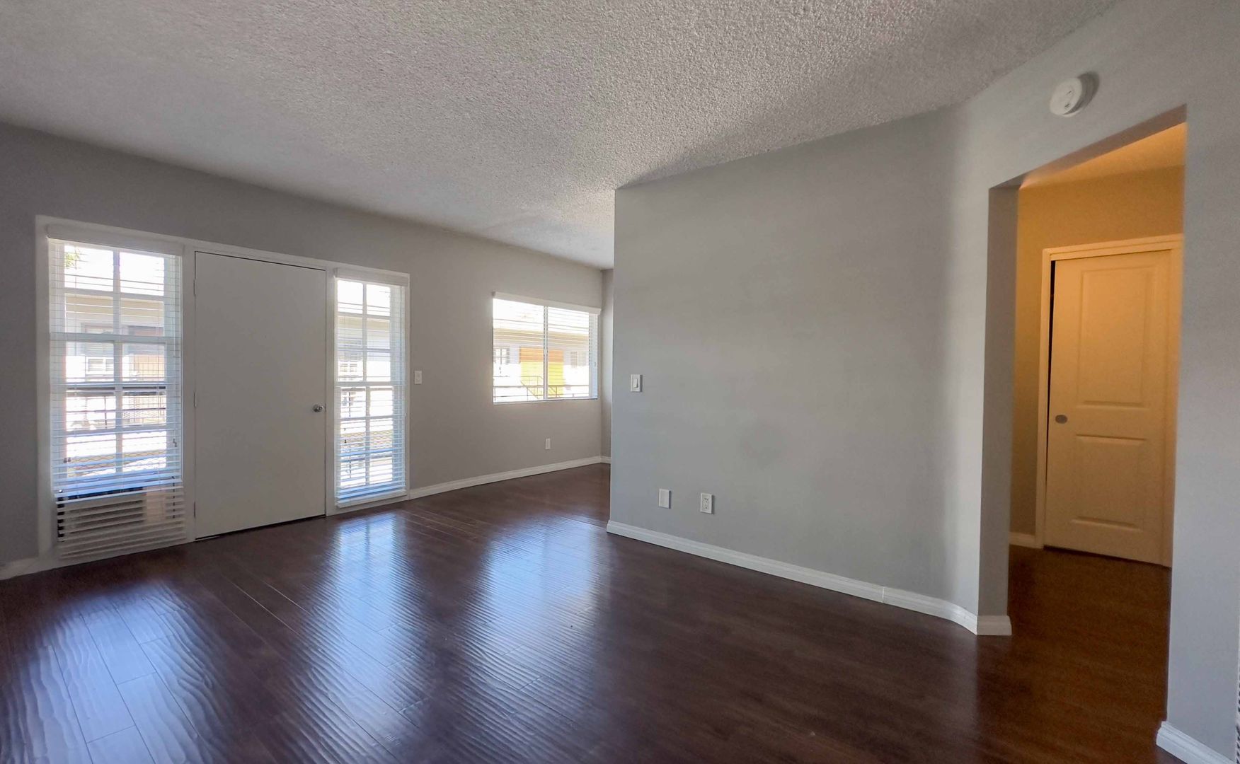 San Diego Apartment: 3946-3952 Iowa St