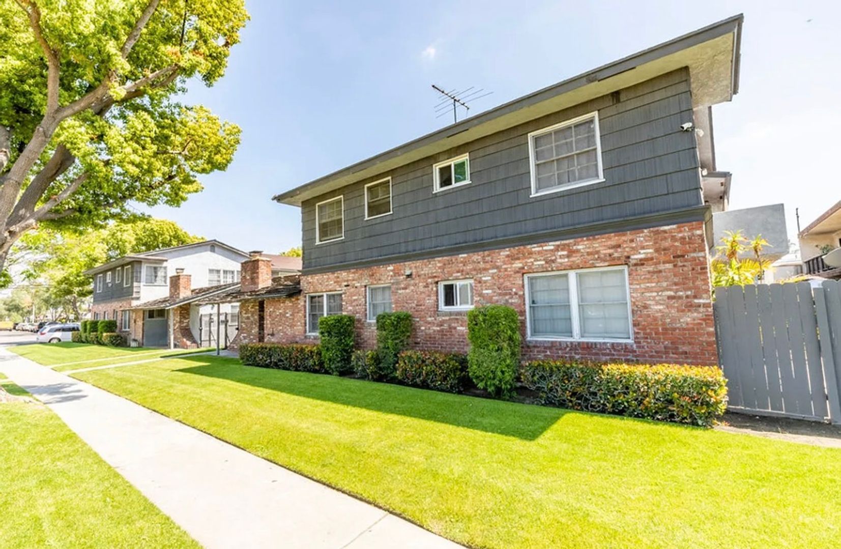 Anaheim Apartment: 1602-1608 Juno Ave