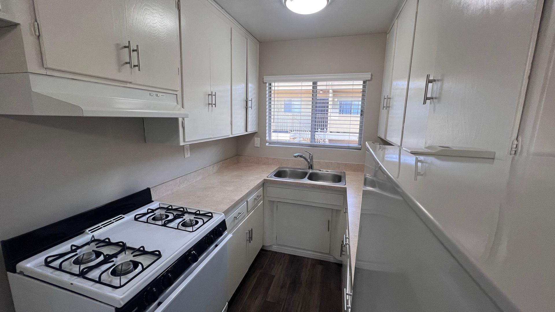 Chula Vista Apartment: 351-355 I Street