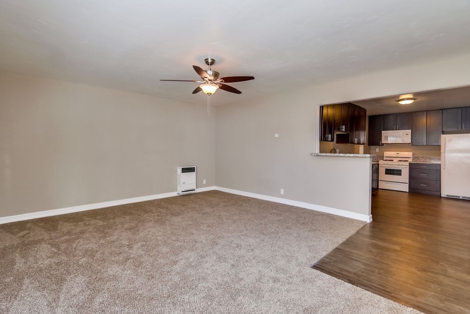 San Diego Apartment: 4154-4158 Estrella Avenue