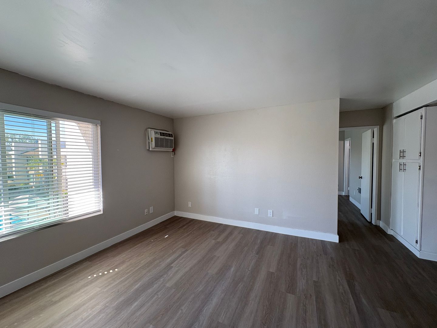 Anaheim Apartment: 1251 N Placentia Ave