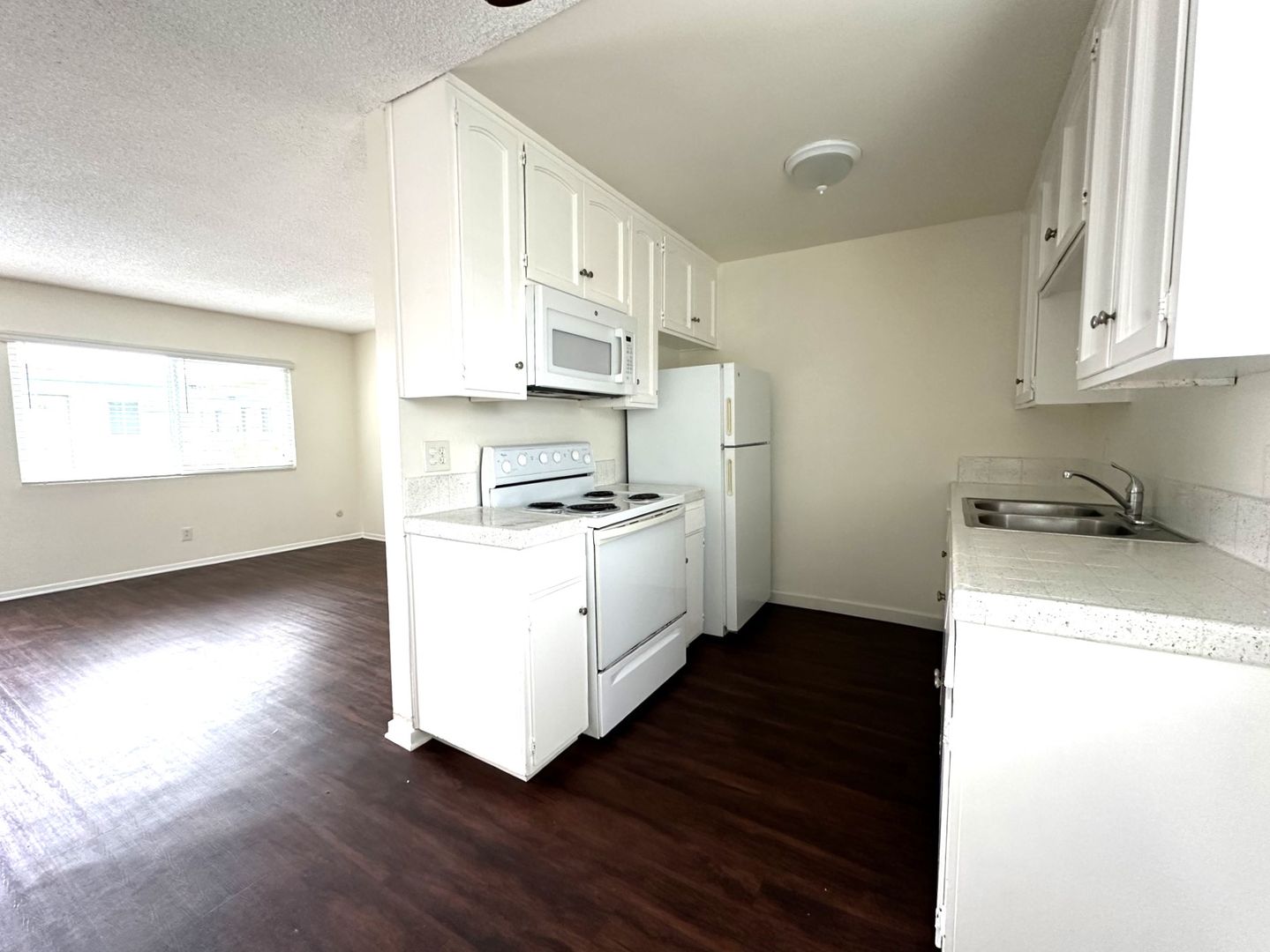 Chula Vista Apartment: 210 Quintard St