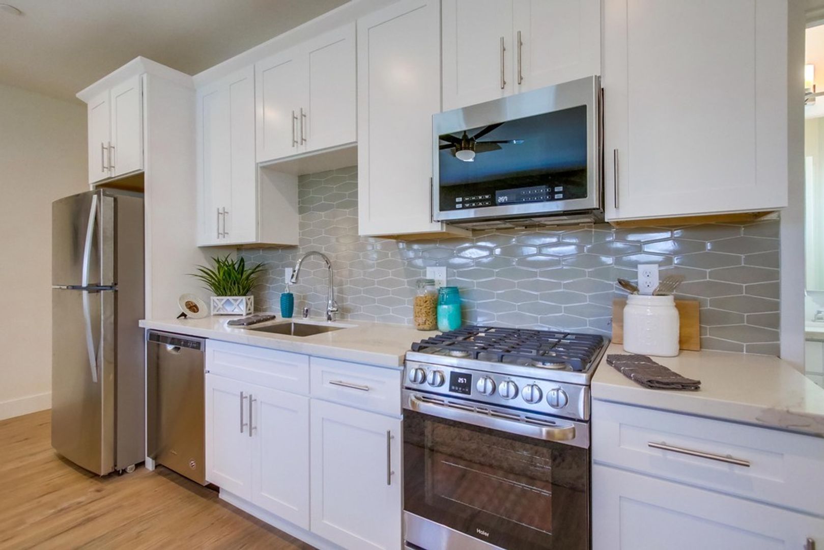 San Diego Apartment: 4142-4158 Nordica Ave.