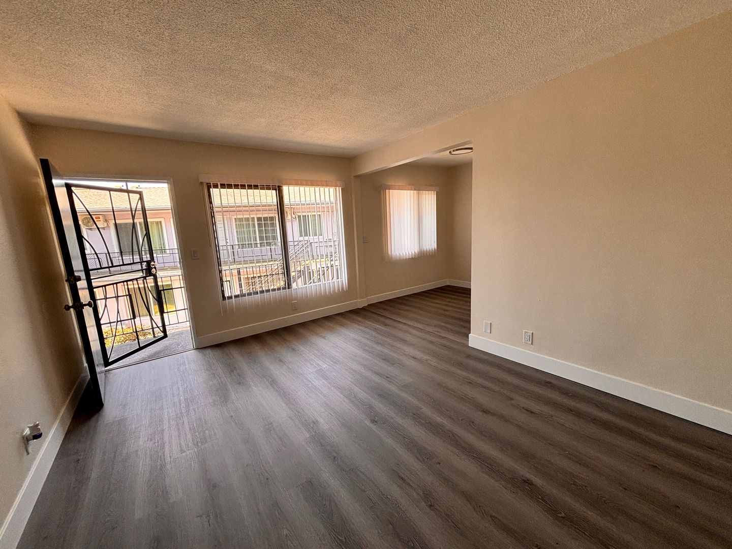 Santa Fe Springs Apartment: 8028 Boer Ave