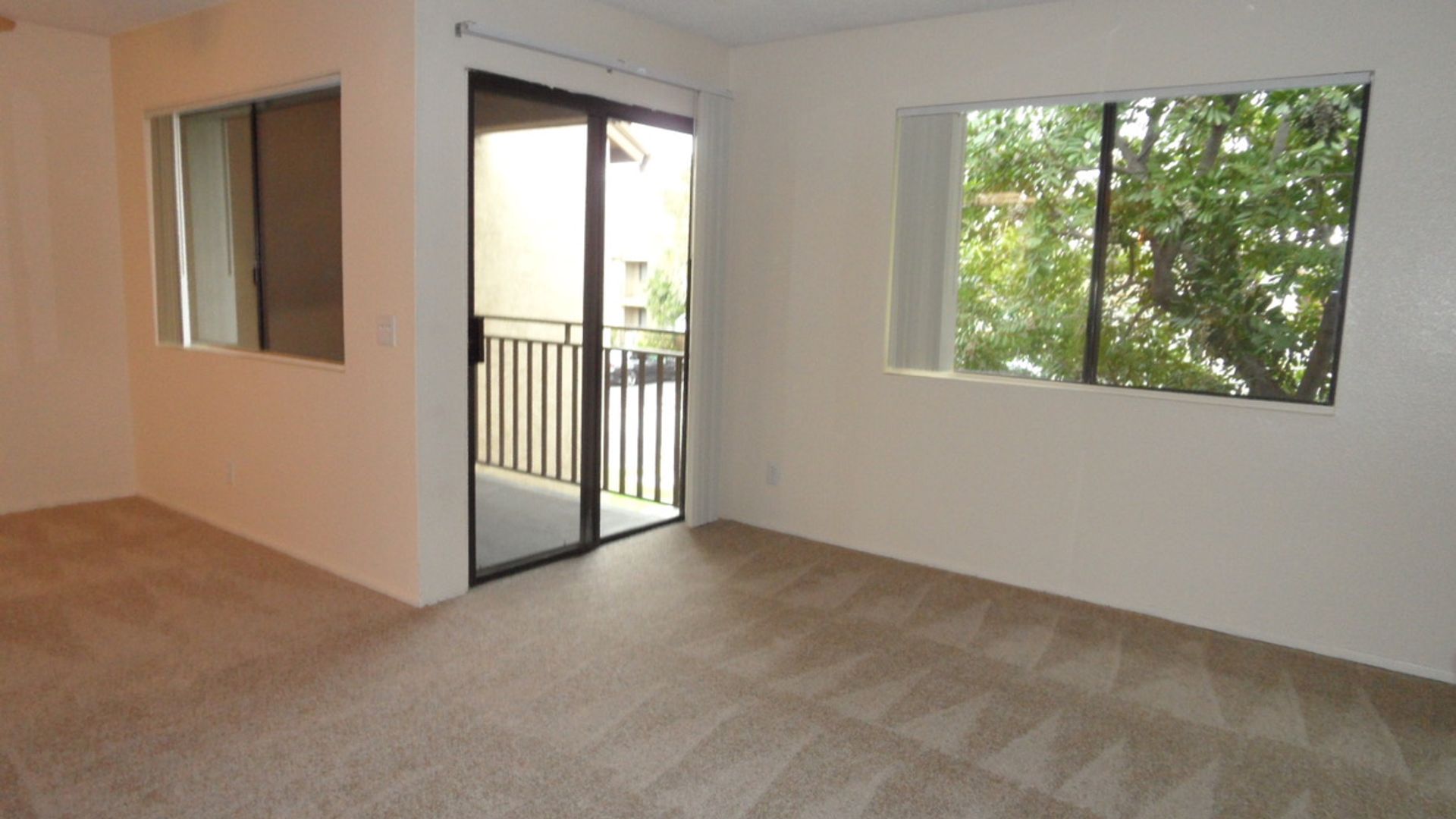 San Diego Apartment: 1587 Oro Vista Road