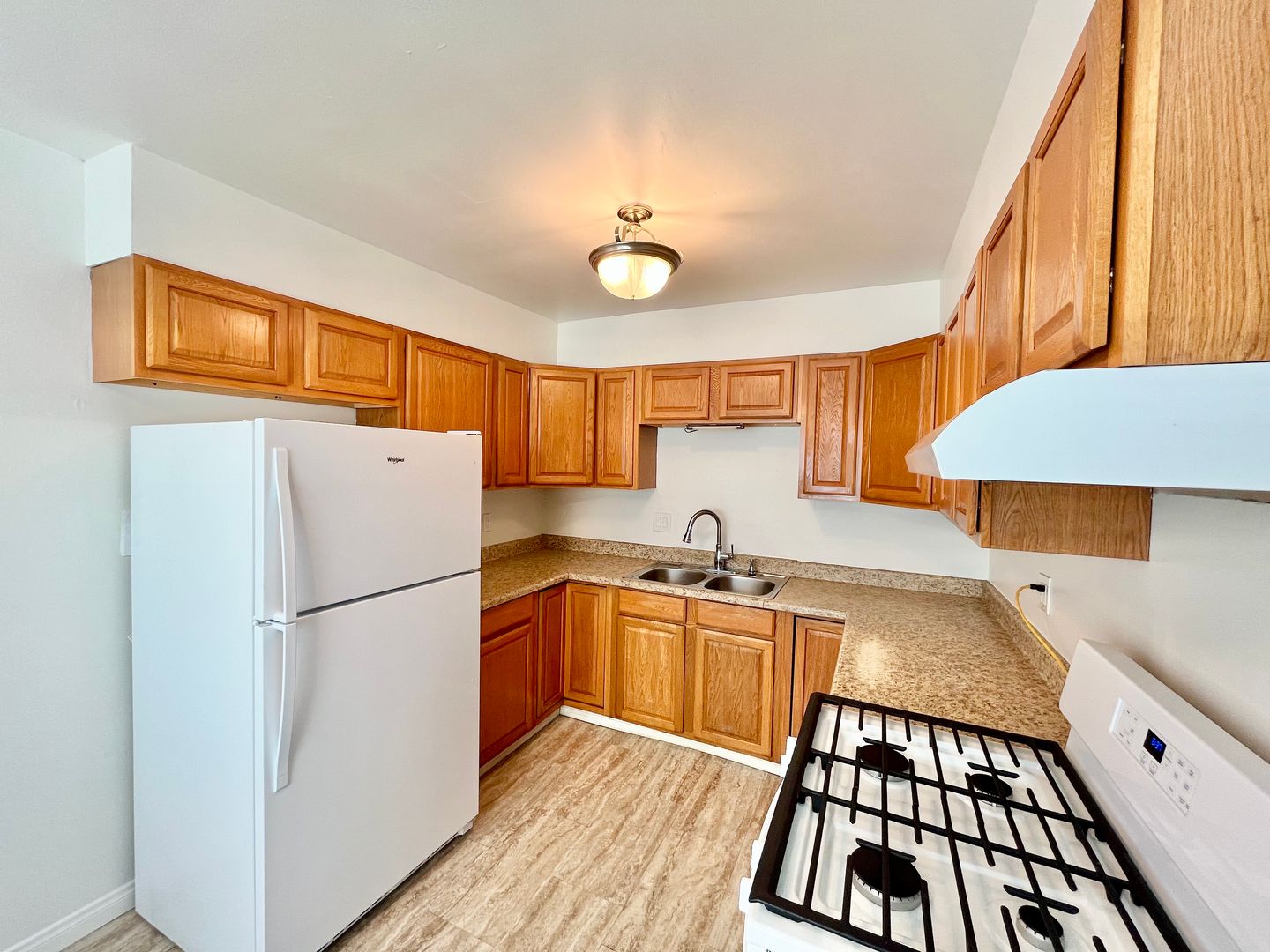 San Diego Condo: 4650 Hawley Blvd