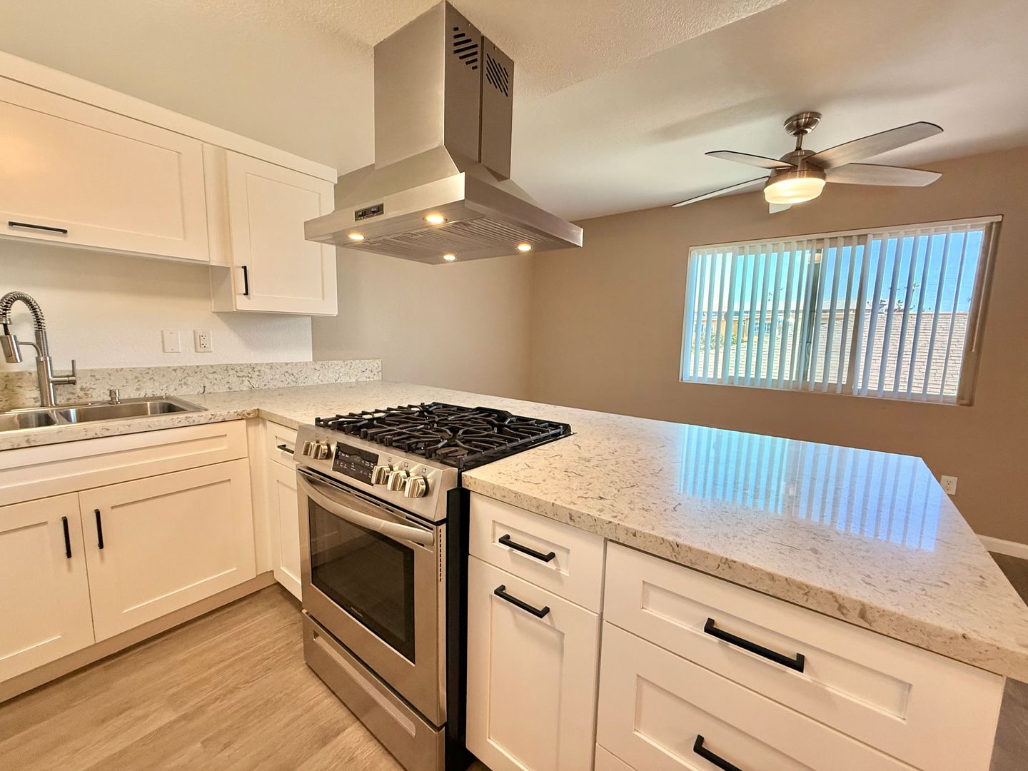 Imperial Beach Apartment: 1300 Holly Avenue