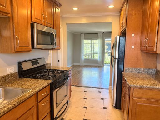 Prime Point Loma 2 Bedroom Just Minutes from Liberty Station – photo 1
