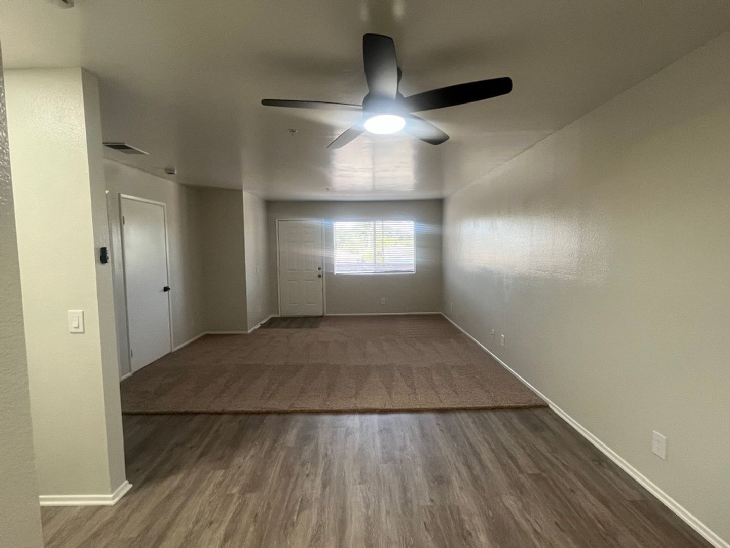 Riverside Apartment: 4115-4119 Van Buren Blvd