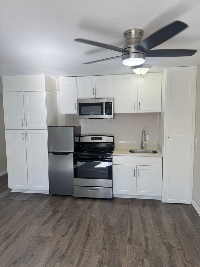 Dana Point Apartment: 33792 Robles Dr