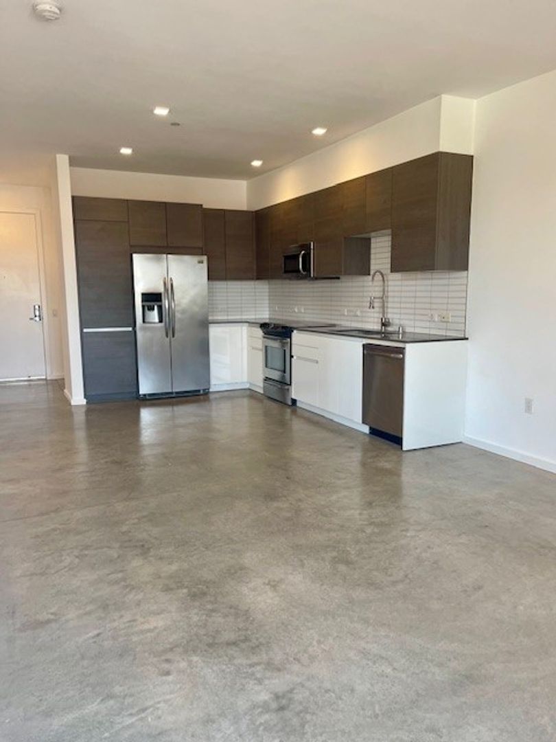 San Diego Apartment: 4021 8th Ave