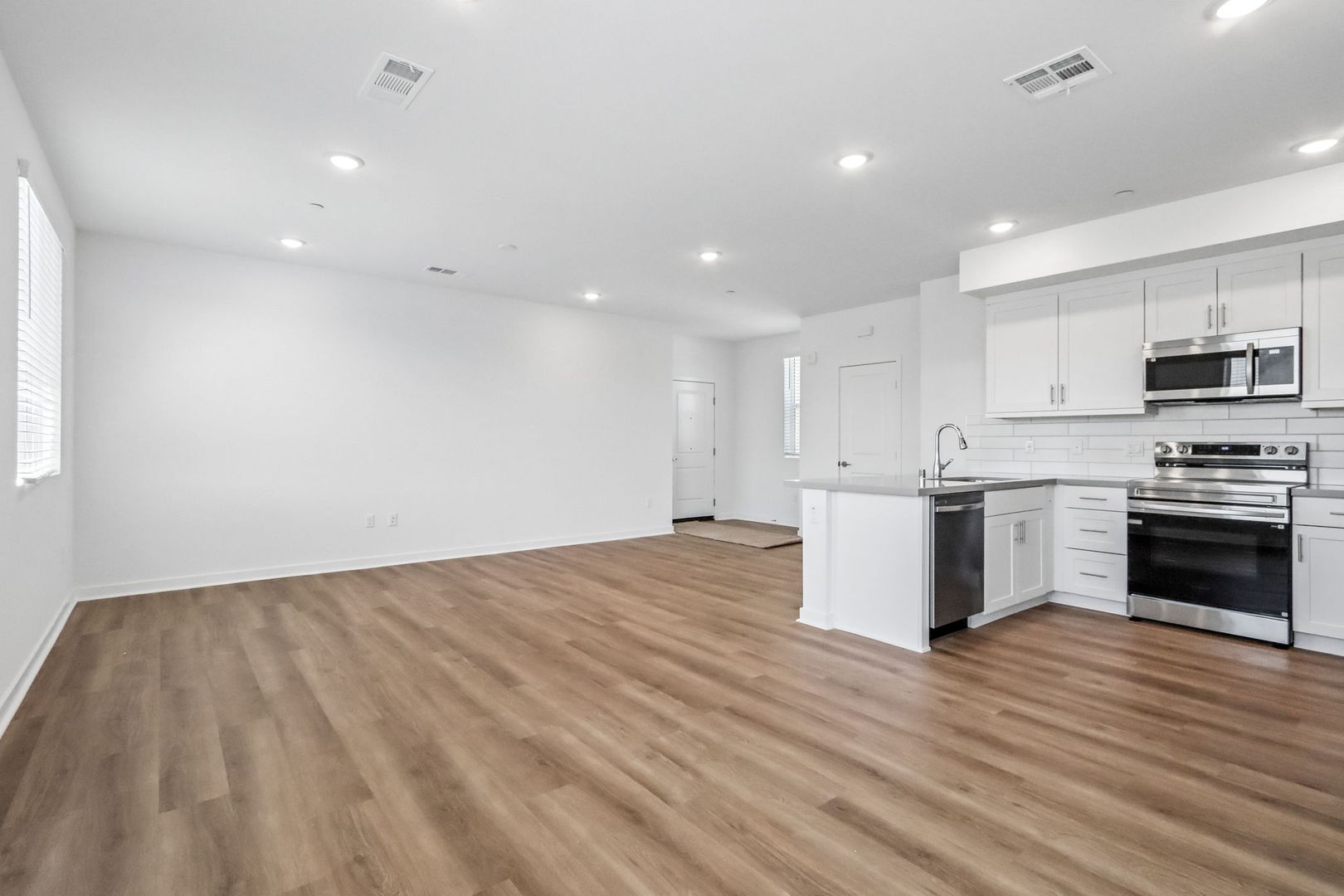 Anaheim Apartment: 1024 West Romneya Drive
