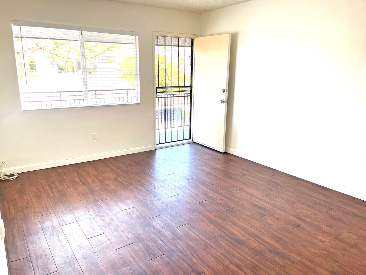 Spring Valley Apartment: 3643 S Barcelona Street