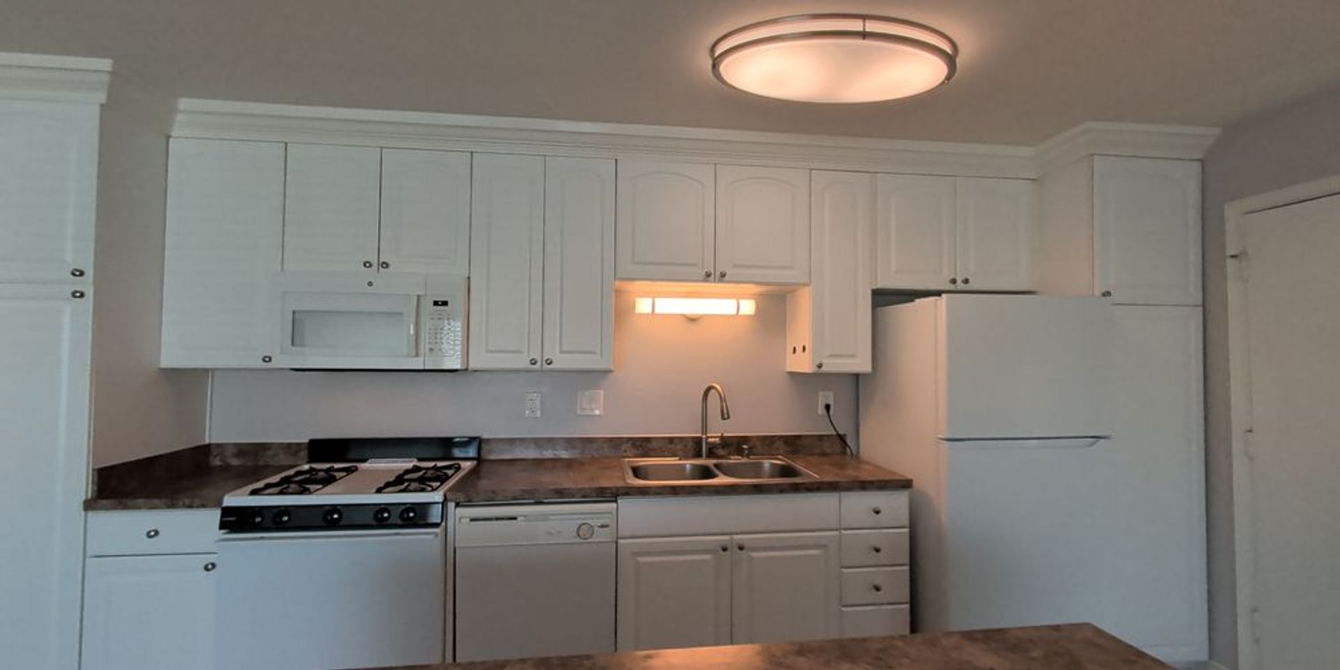 Poway Apartment: 13312 Community Rd