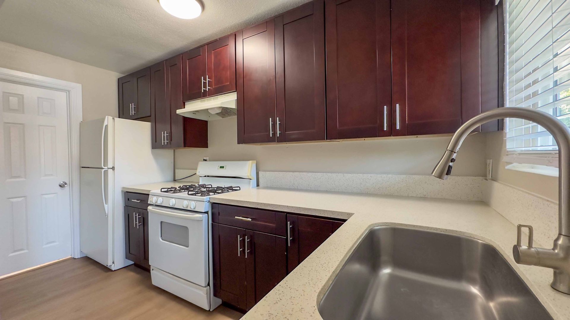 Spring Valley Apartment: 9922-9934 Buena Vista Dr
