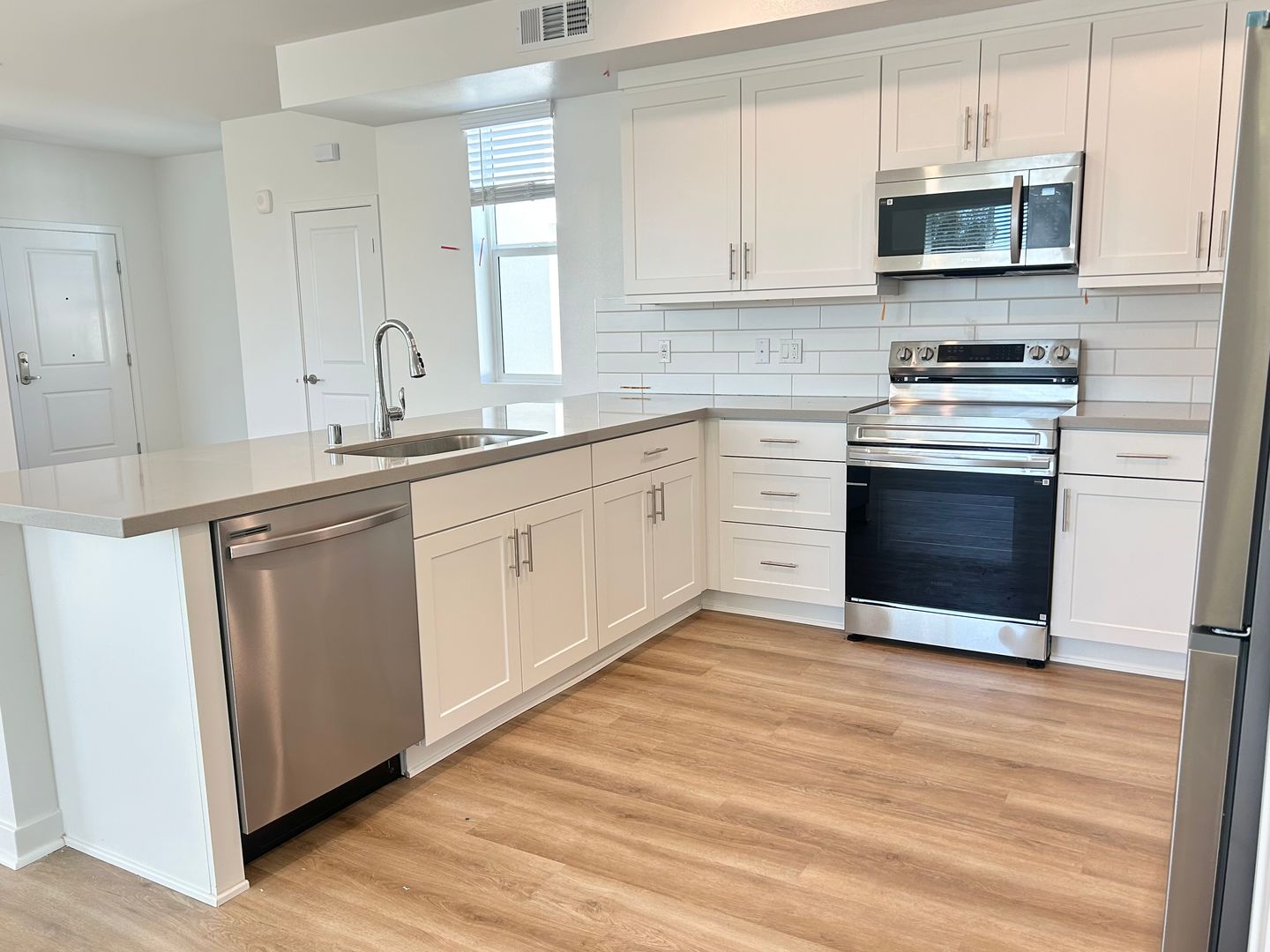 Anaheim Apartment: 1024 West Romneya Drive