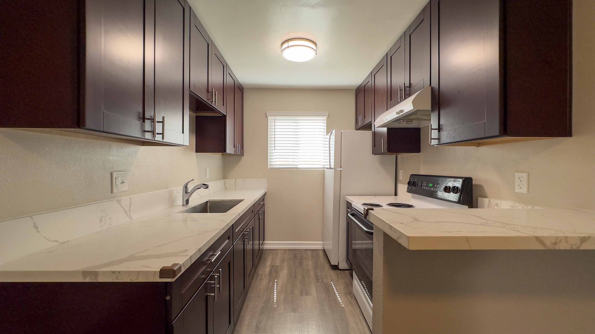 San Diego Apartment: 5340-5338 Wightman Street