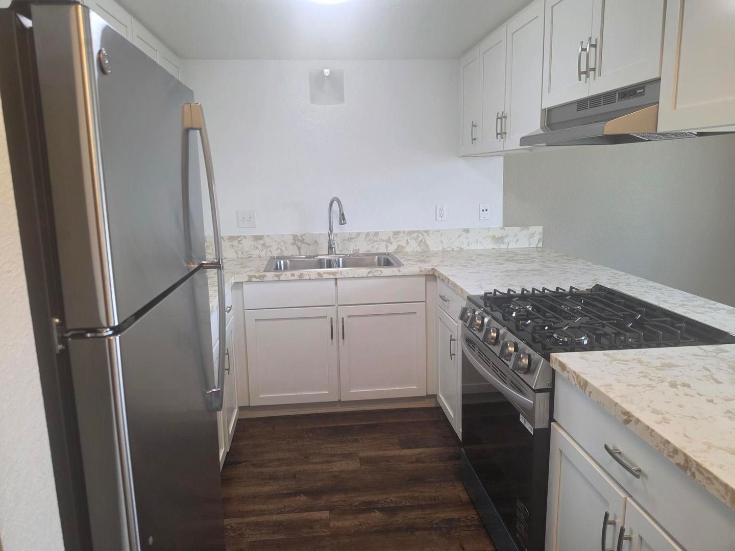 Imperial Beach Apartment: 1300 Holly Avenue