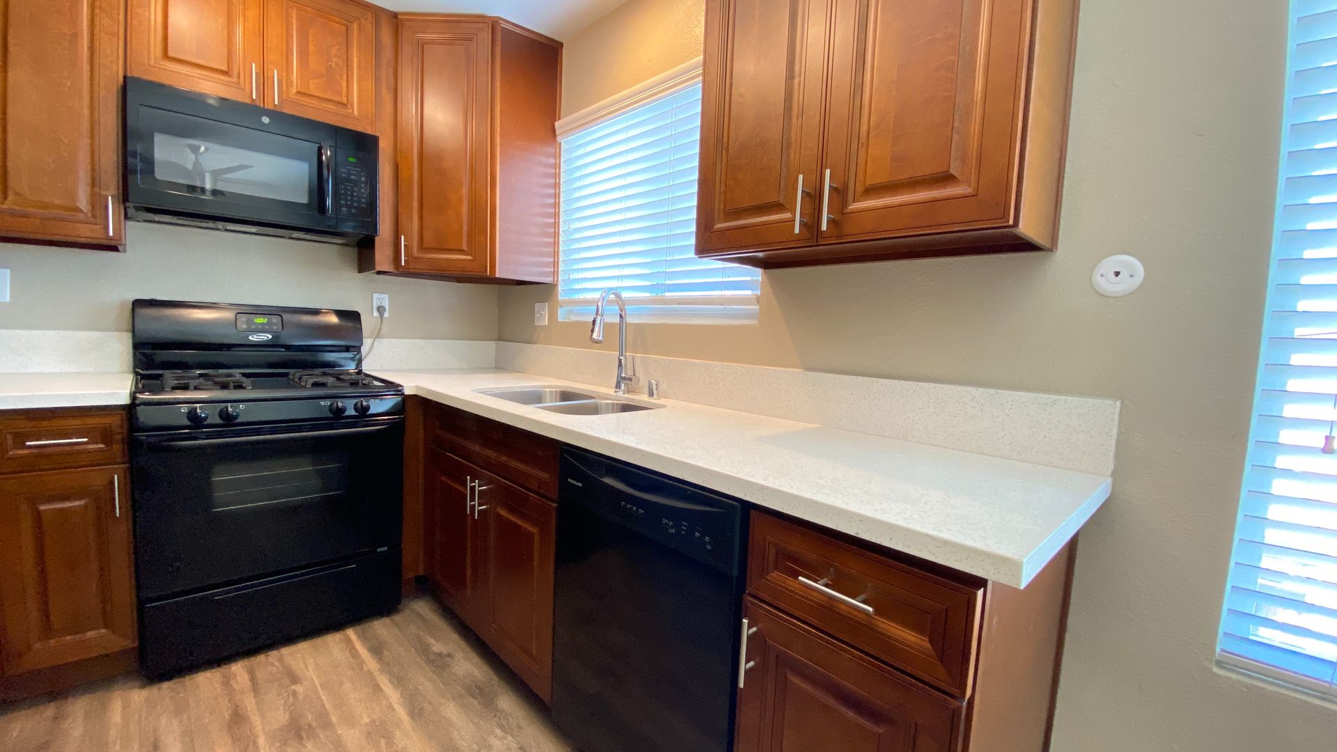 San Diego Apartment: 3877 46th Street