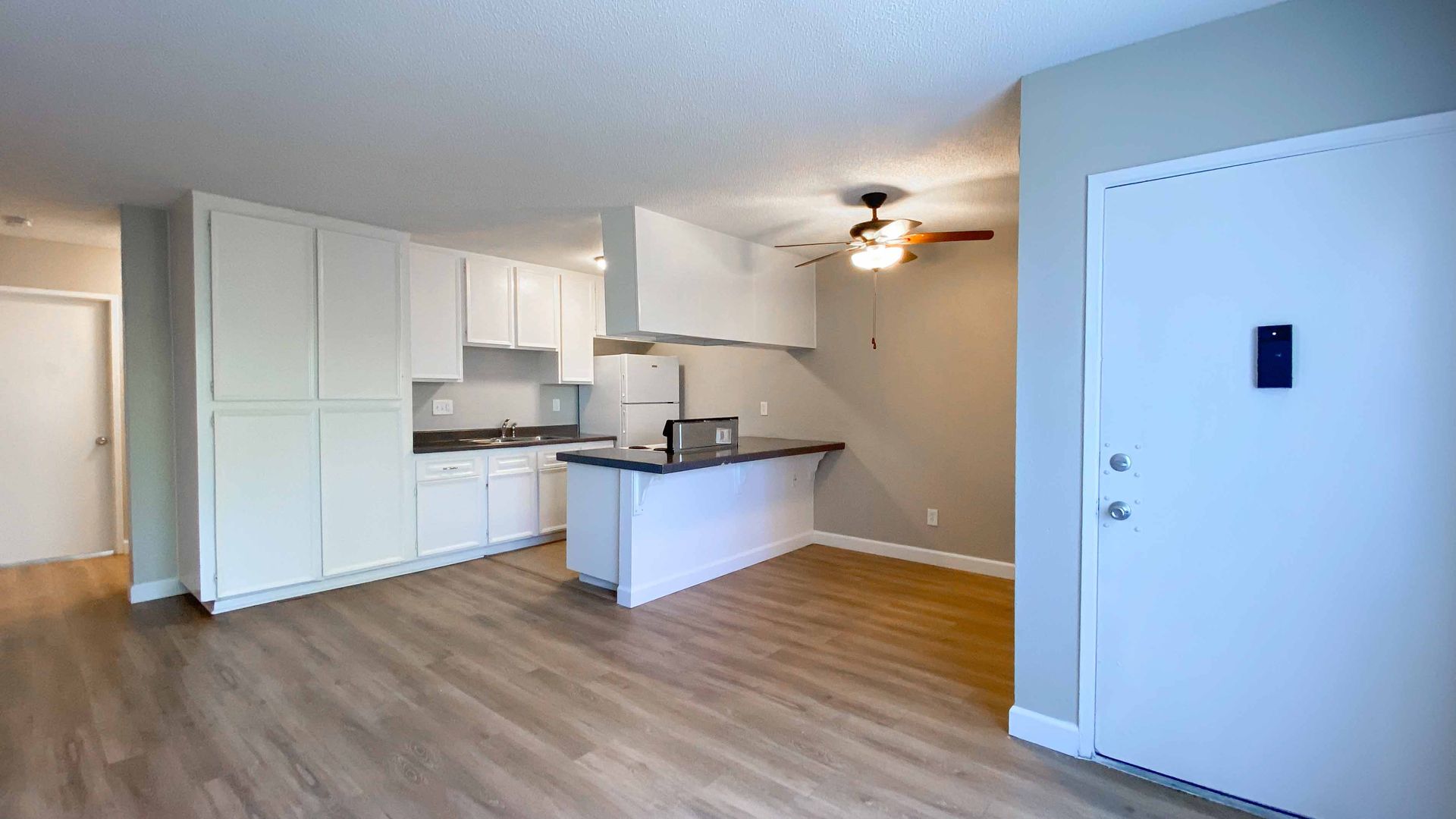San Diego Apartment: 4058 51st St