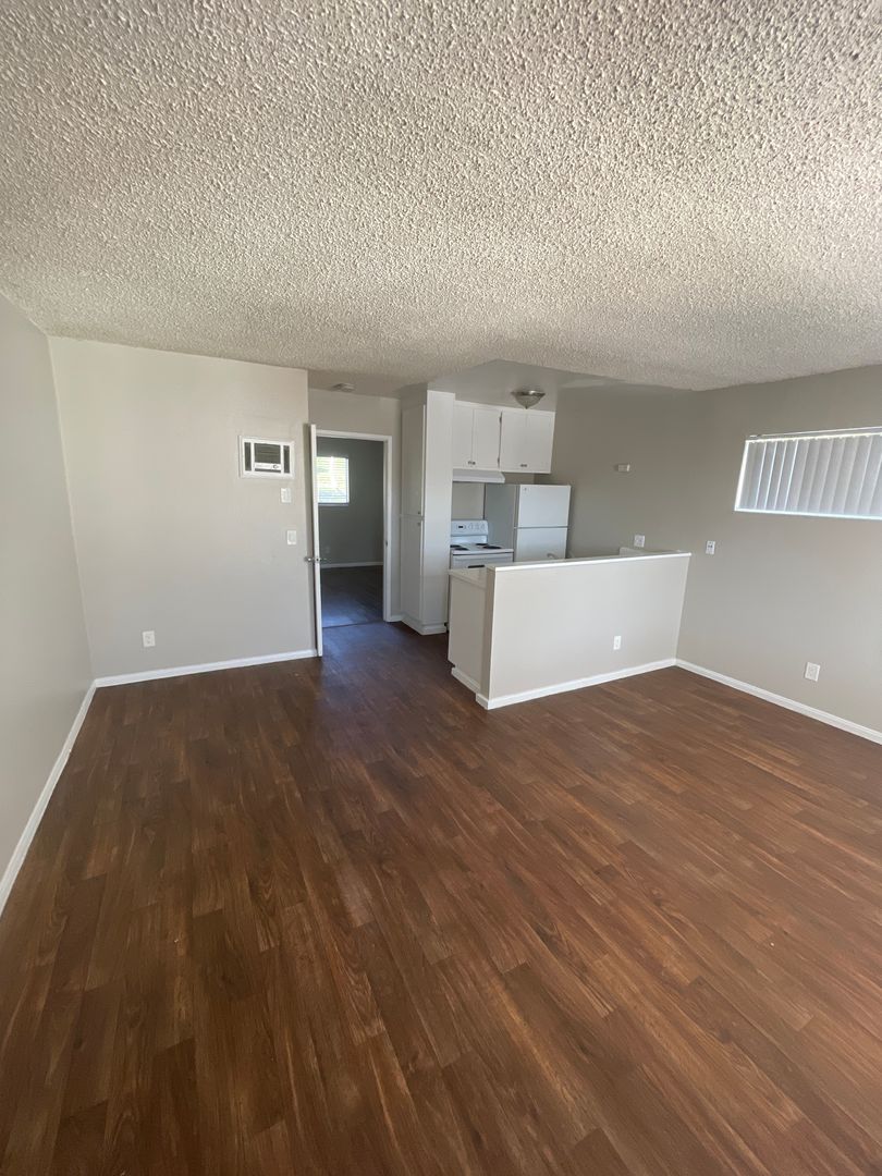 San Diego Apartment: 4138 50th St.