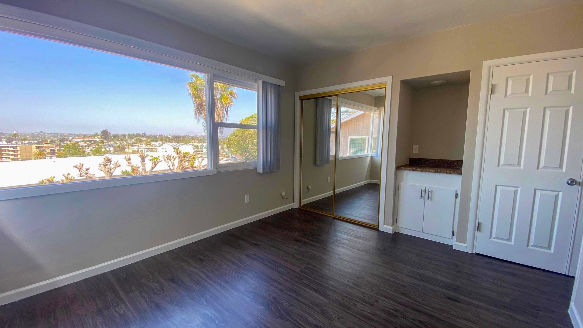 La Mesa Apartment: 8057-8059.5 Lemon Ave - 8072 Fairview Ave