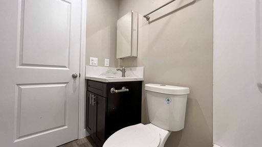 Listing photo thumbnail