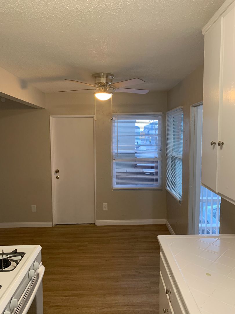 San Diego Apartment: 711-721 Oliver Ave.