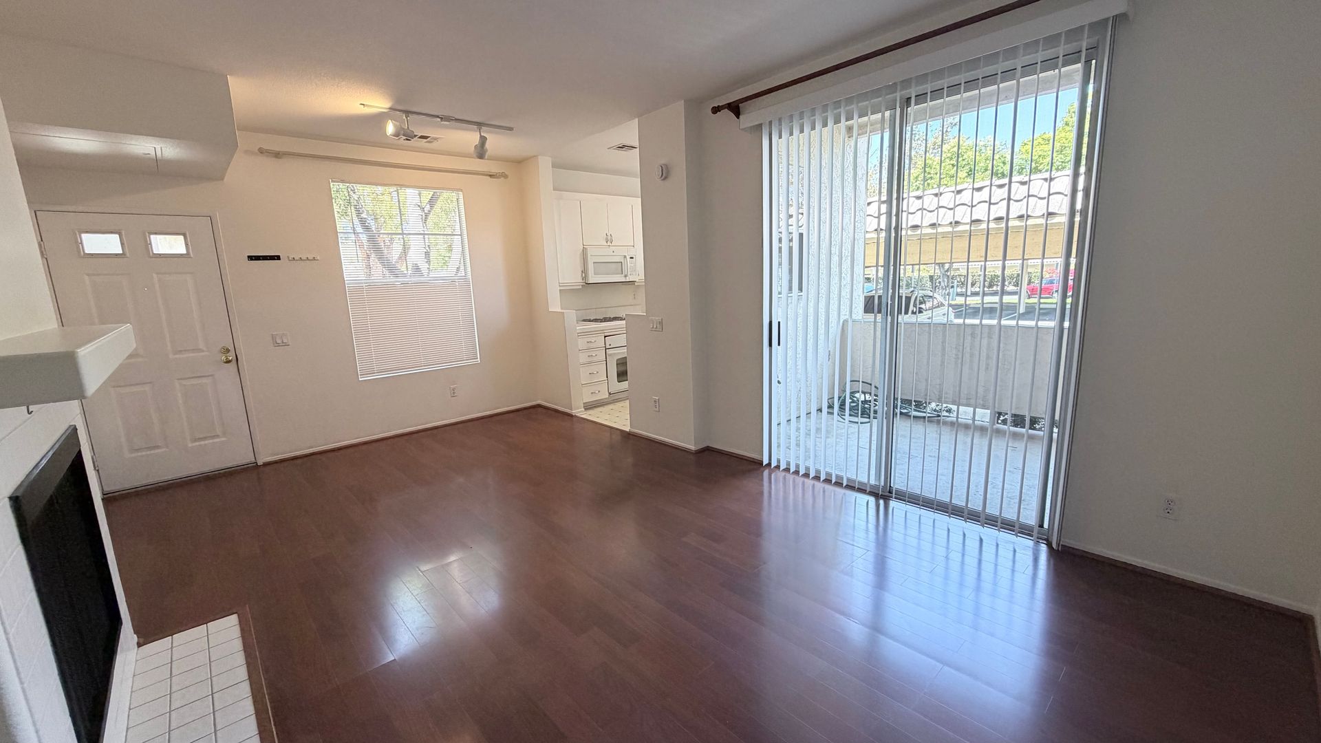 San Diego House: 10878 Sabre Hill Dr - 291