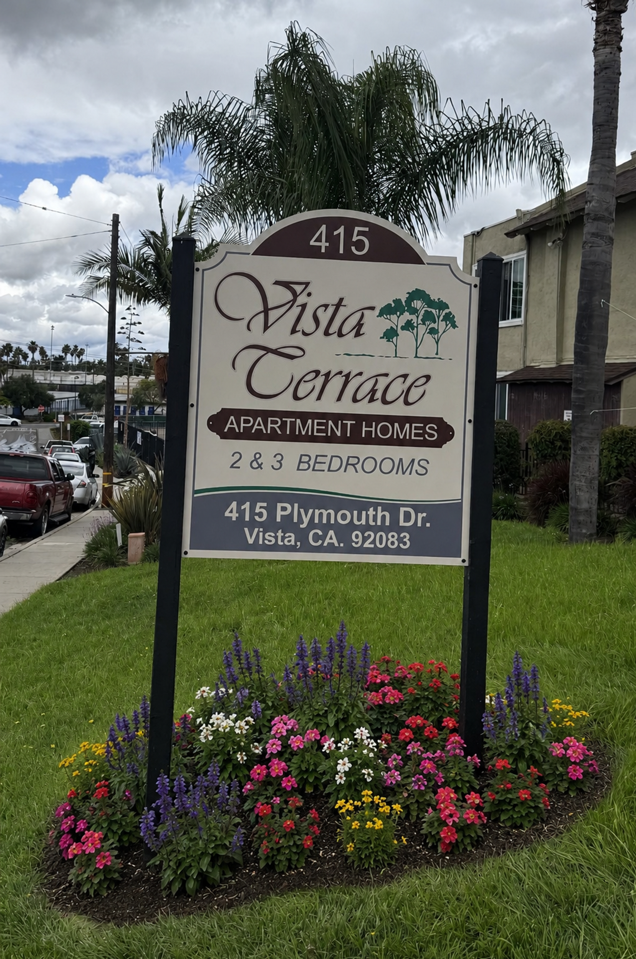 Vista Apartment: 415 Plymouth Dr