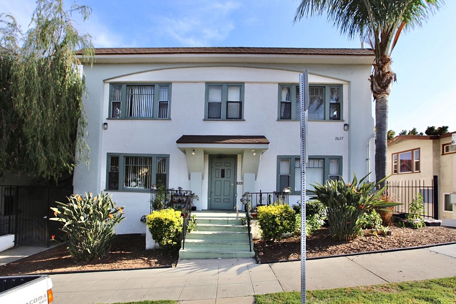 San Diego Apartment: 2627 C St