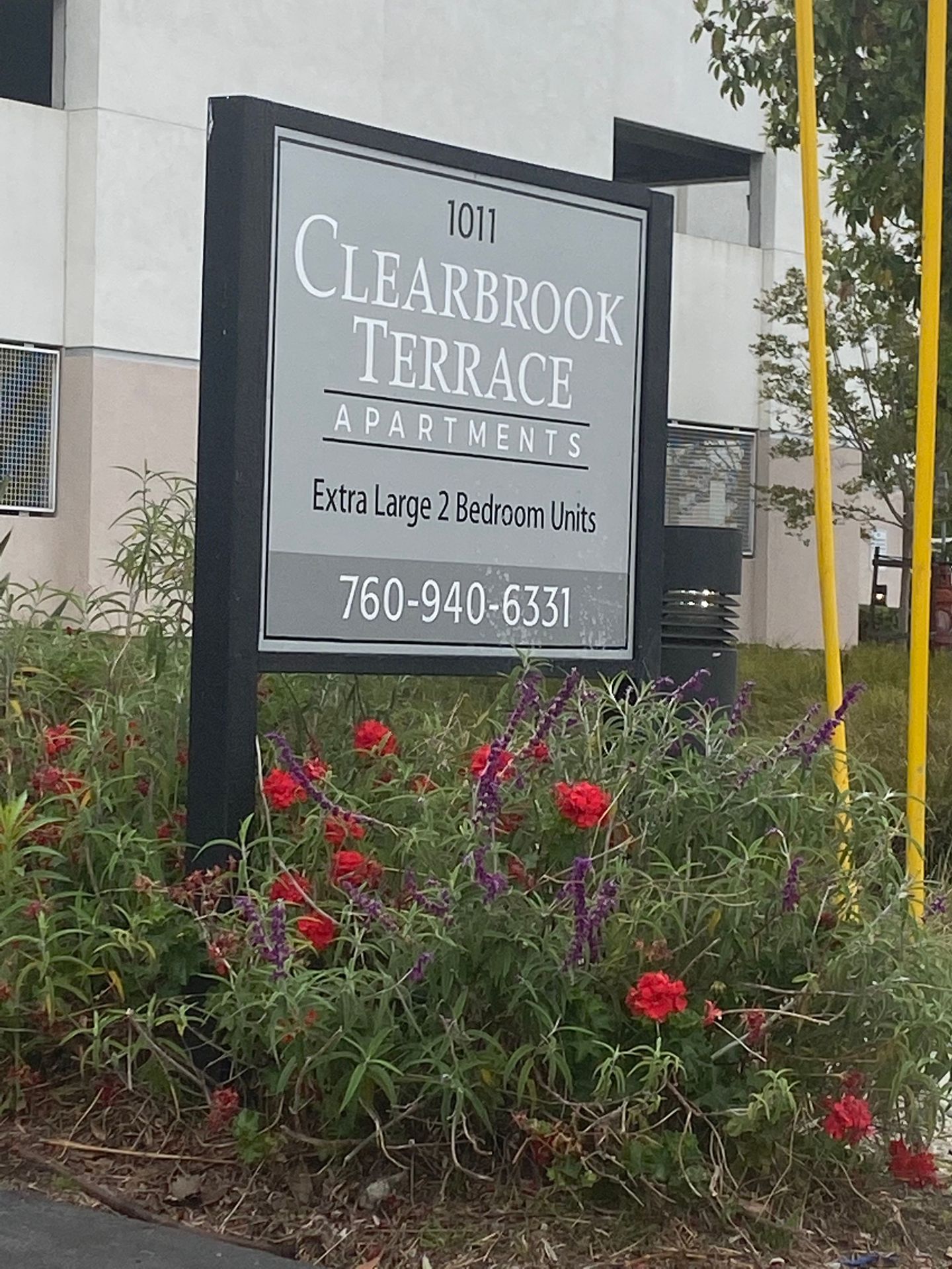 Vista Apartment: 1010-1054 Clearbrook Ln