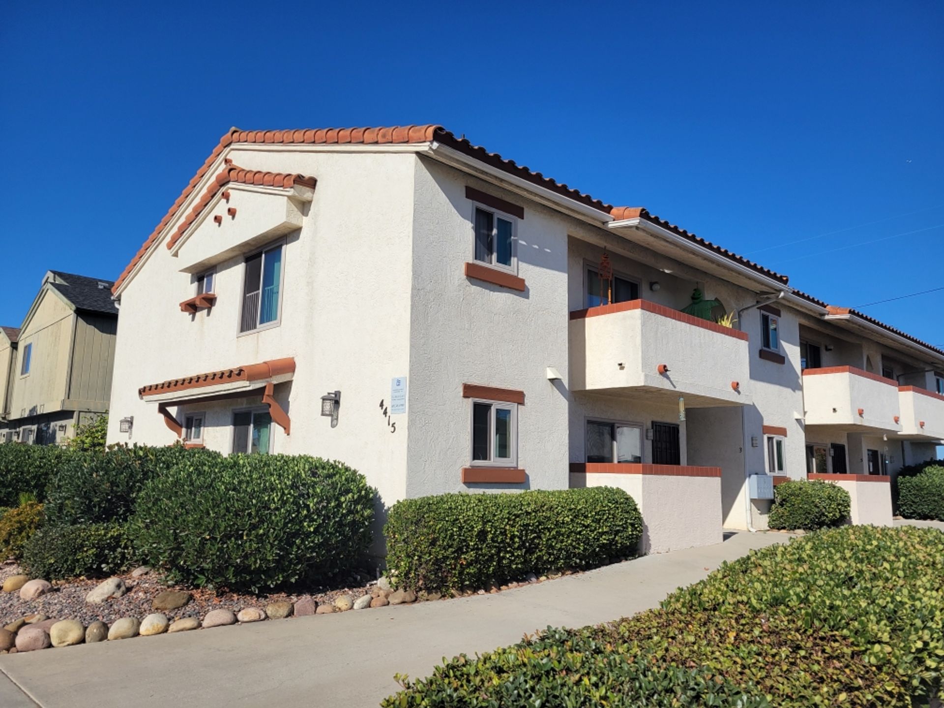 San Diego Condo: 4415 Clairemont Dr. - #4