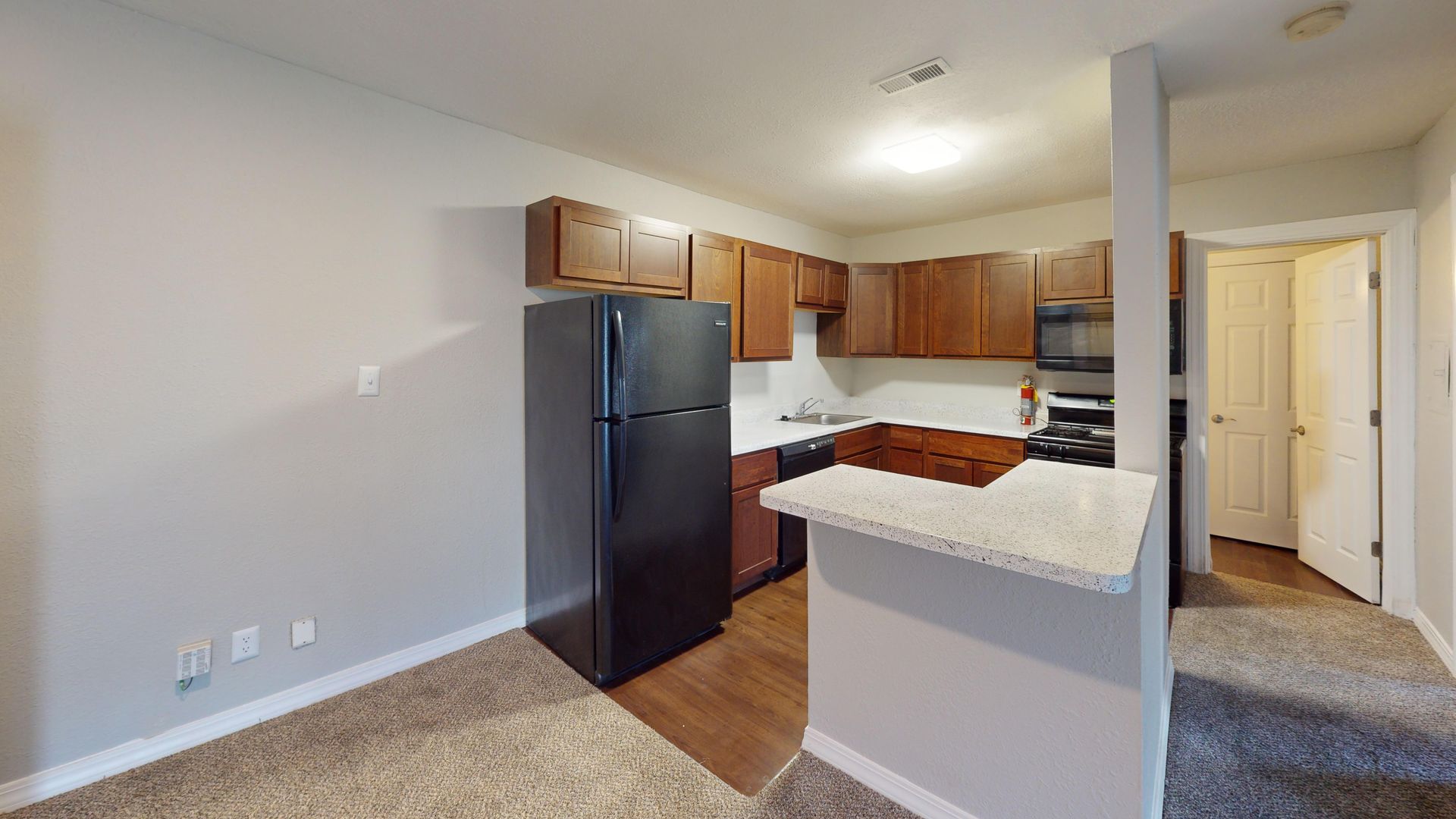 Garden Pointe Apartments 2 of 12