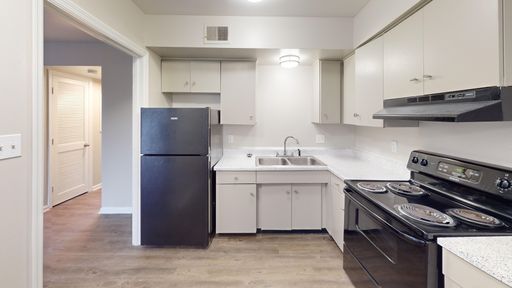 1-Bed/1-Bath - Adams | to Tour