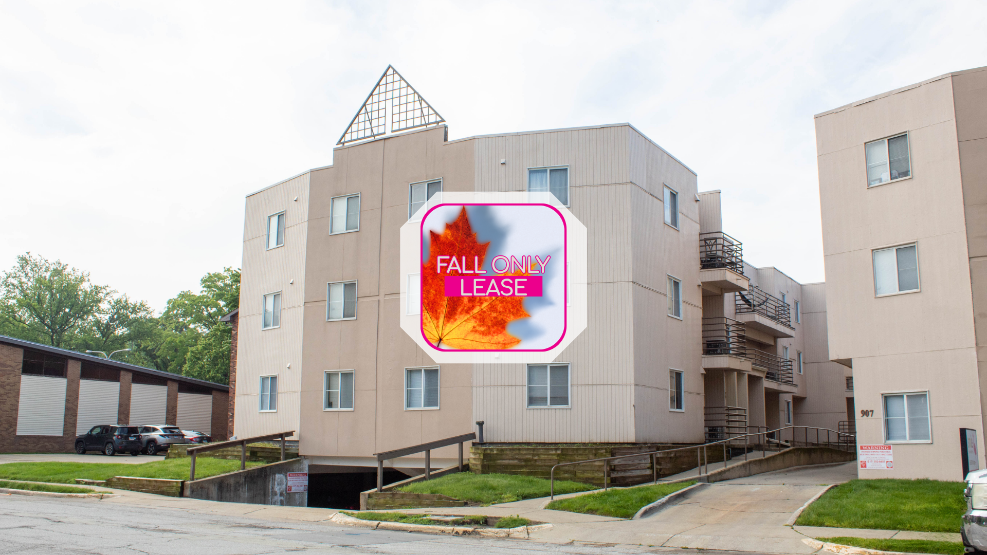 Urbana Apartment: 905 W Oregon