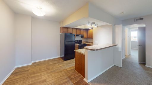 2 Bedroom w. In-Unit Laundry – photo 1