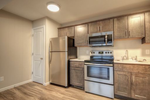 2BDRM LUXURY REMODEL - 1ST FLOOR – photo 1