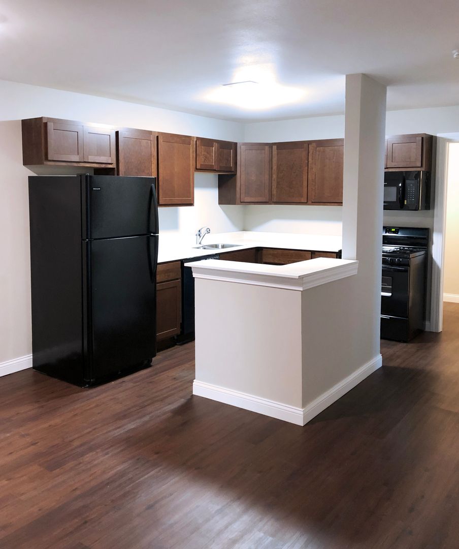 Garden Pointe Apartments 1 of 10