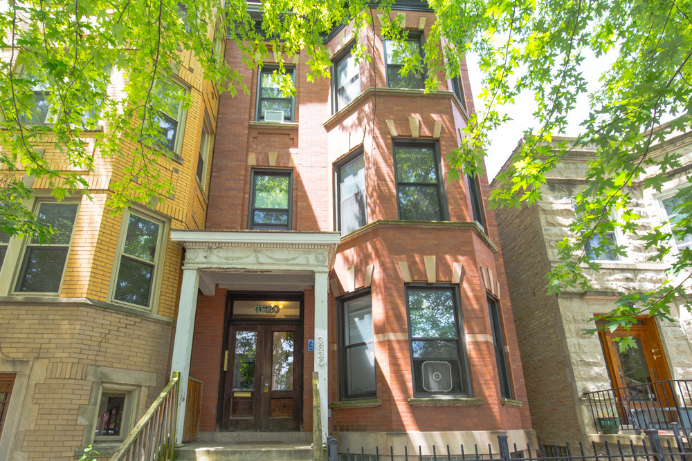 Chicago Apartment: 3620 N. Hermitage