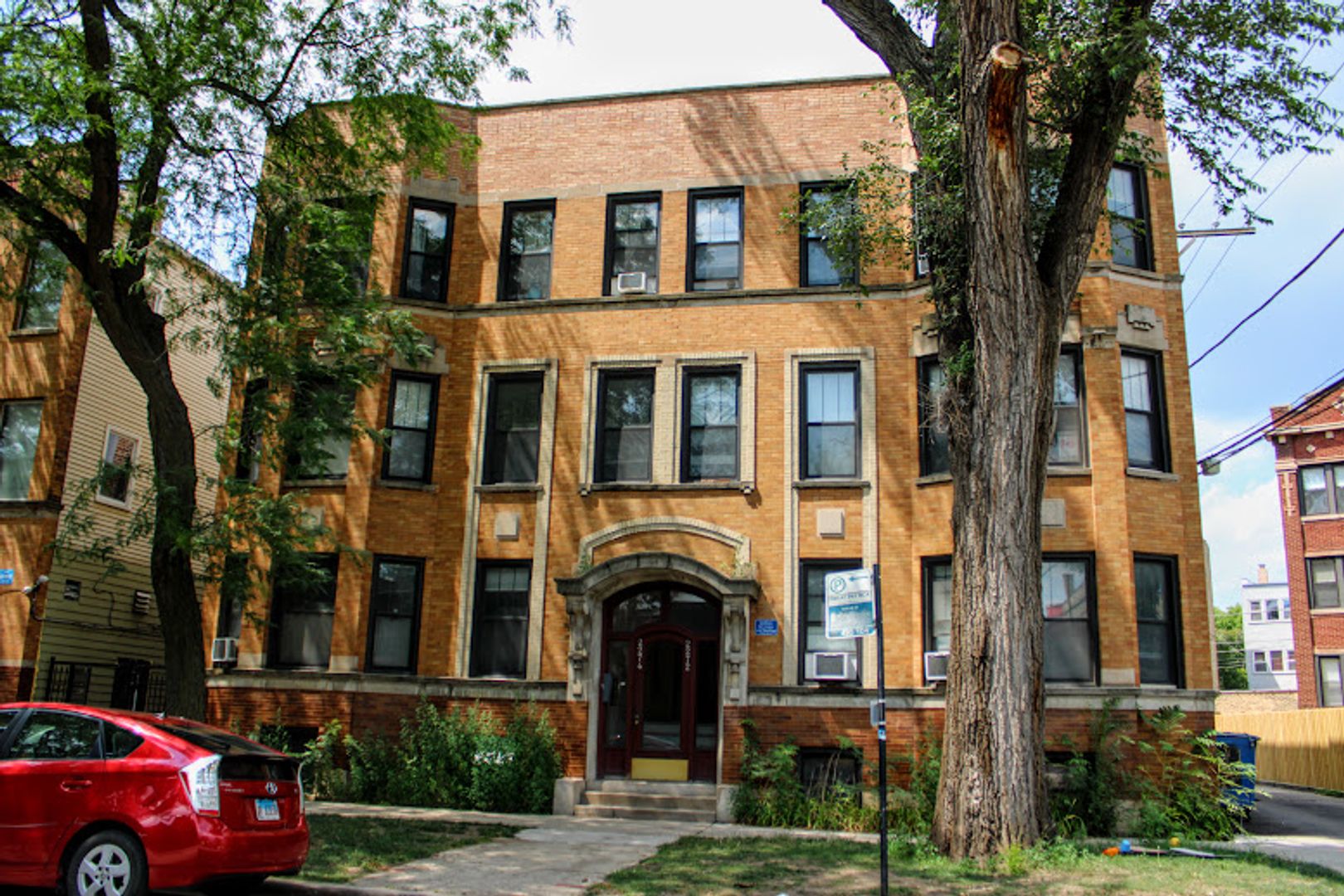 Chicago Apartment: 2272-74 W. Leland