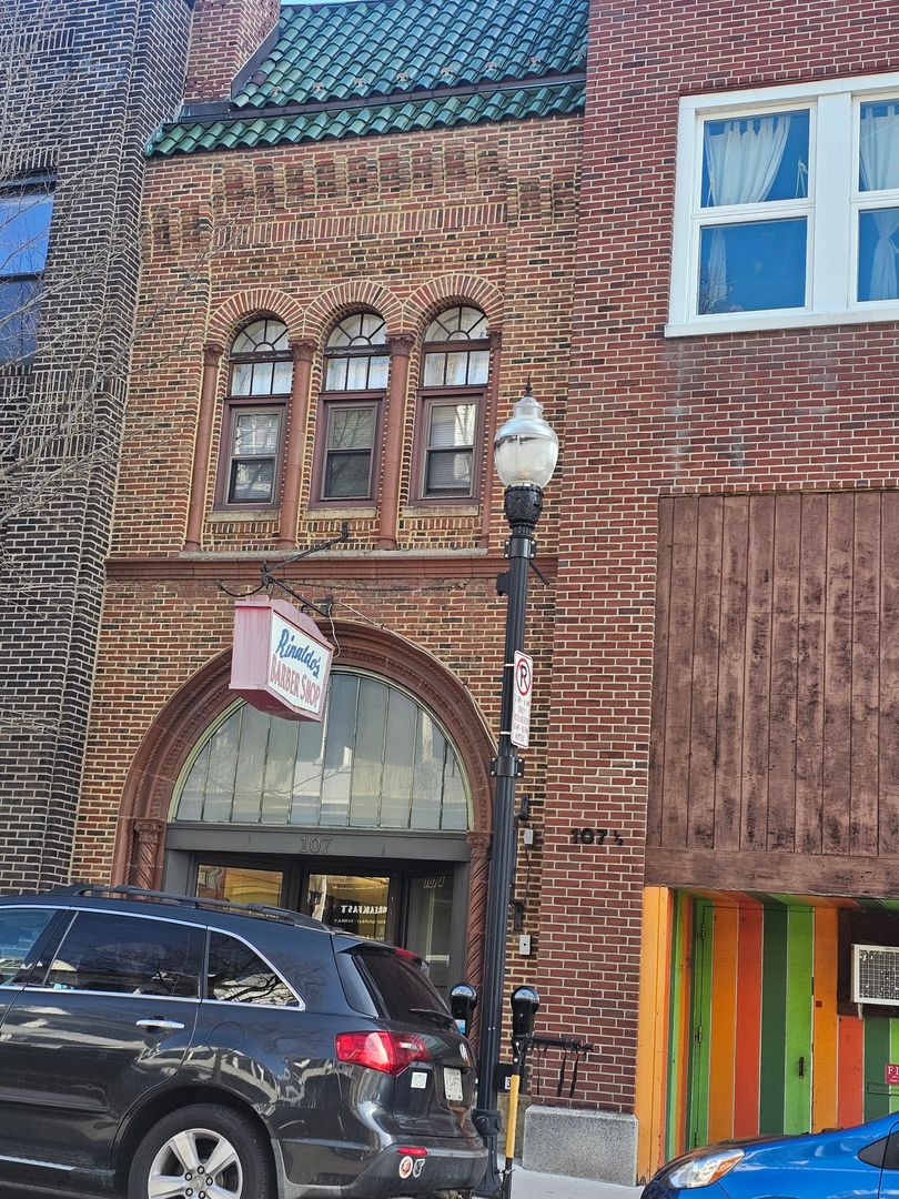 State College Apartment: 107 S Allen Street