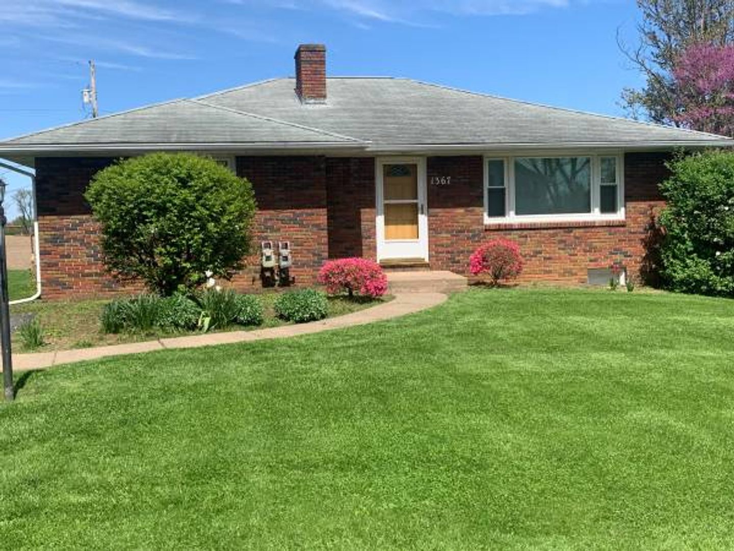 State College Apartment: 1365 & 1367 Curtin Street