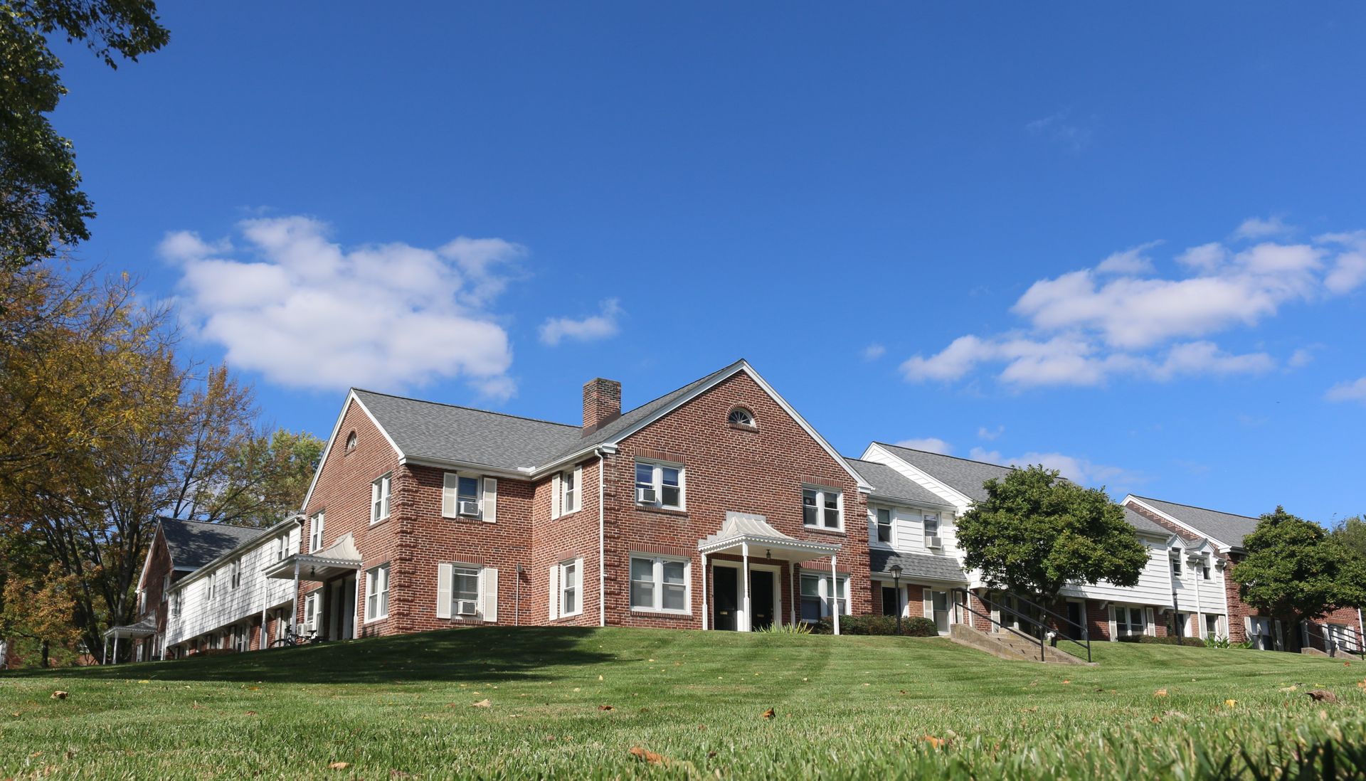 State College Apartment: 925 S Pugh Street