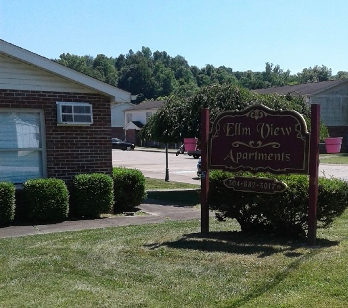 Hartford Apartment: 107 Cierra Drive, Apt 319